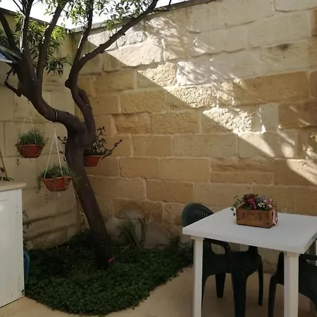 Casa Sara Apartment *